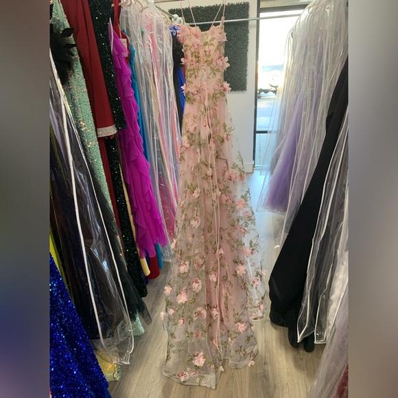 Blush Pink Floral Appliqué Prom Dress - Picture 4 of 7